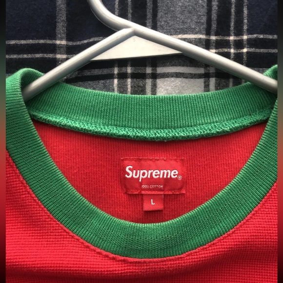 Supreme - Picture 4 of 7